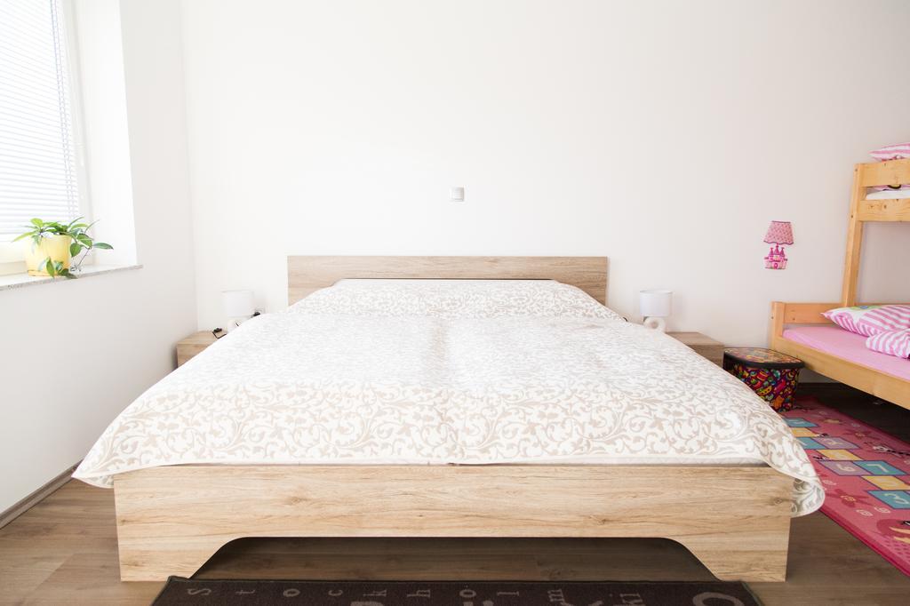 Apartments Ema Подчетртек Экстерьер фото