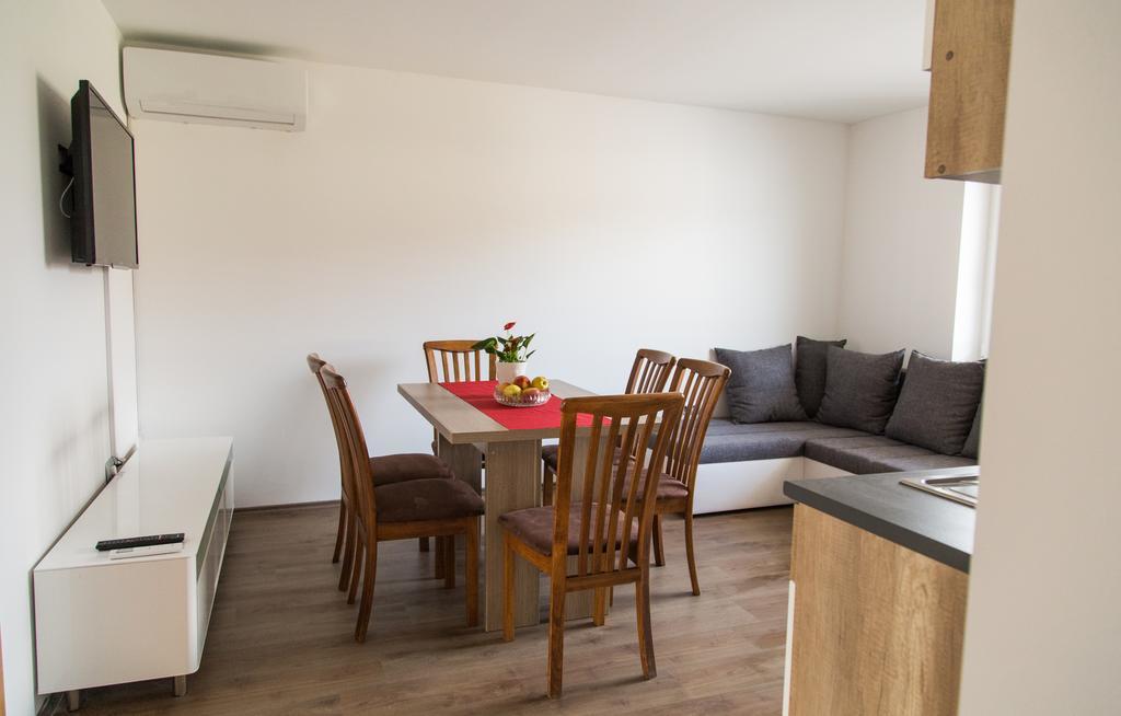 Apartments Ema Подчетртек Экстерьер фото